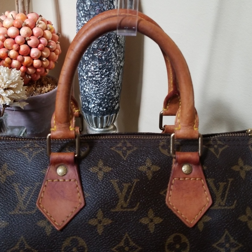 Authentic Louis Vuitton Speedy 25 - Picture 5 of 8